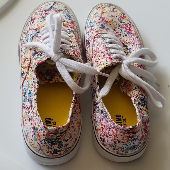 Size 7 Mossimo - Picture 3 of 4